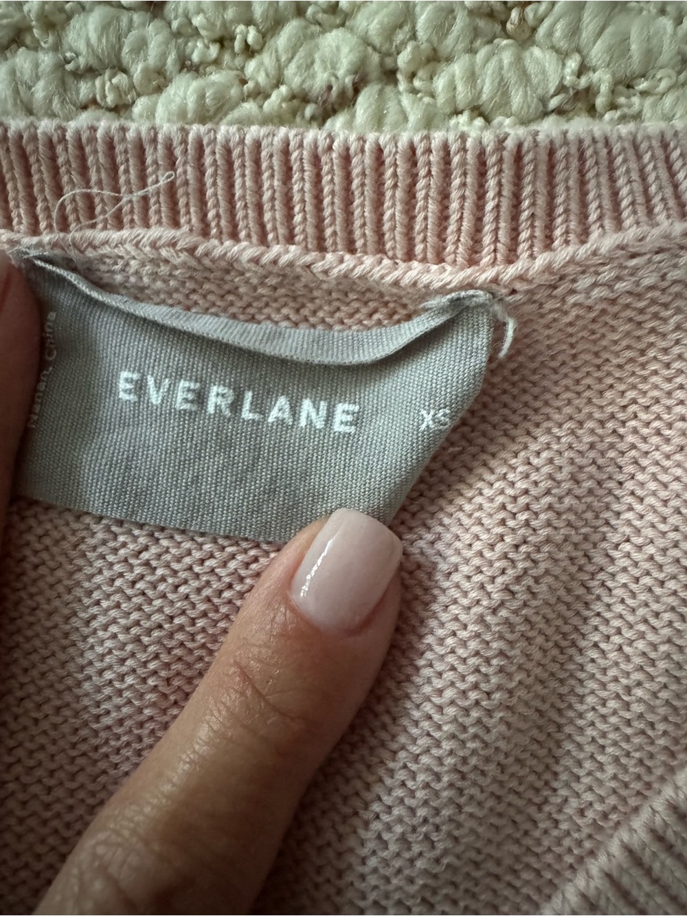 Everlane Blush Pink Classic V-Neck Women's Sweater 0031 - Picture 2 of 2